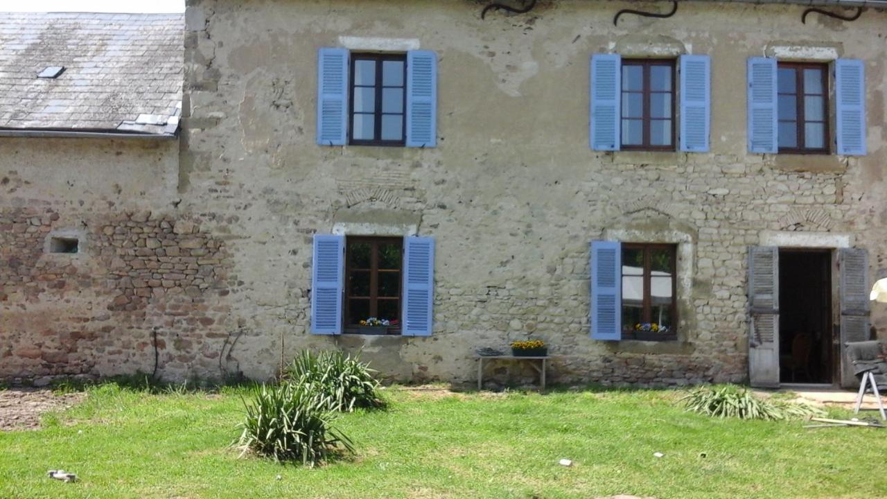 Bed and Breakfast De Oude Pastorie La Celle-En-Morvan Экстерьер фото