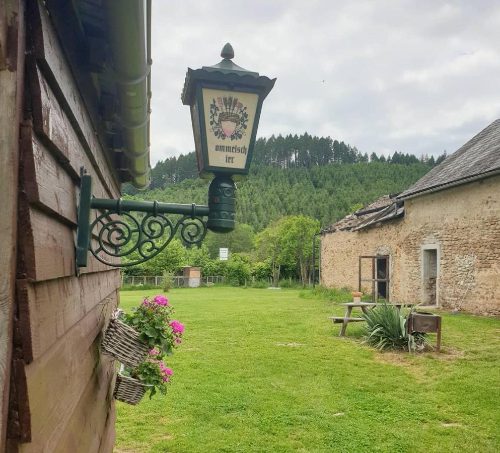 Bed and Breakfast De Oude Pastorie La Celle-En-Morvan Экстерьер фото